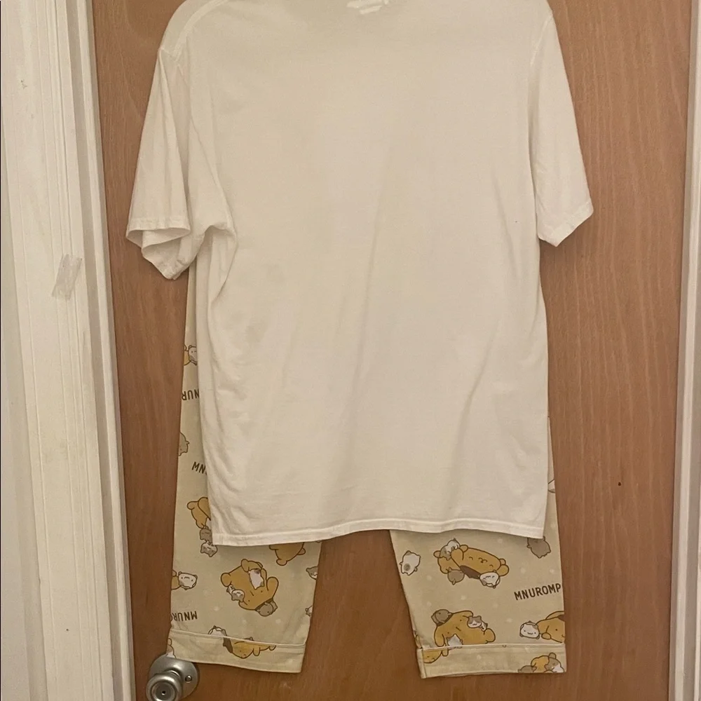 Sanrio Cream and Brown Pompompurin Pajama Set - Picture 6 of 9